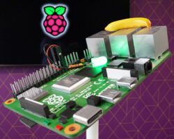 Vytvořen největší Raspberry Pi 4 s obřím LED světlem díky pomocí Raspberry Pi Pico