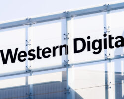 Western Digital plánuje odprodání NAND businessu pro sloučení s Kioxia.