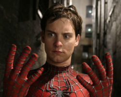 Režisér Sam Raimi popírá práci na Spider-Manovi 4 s Tobeym Maguirem